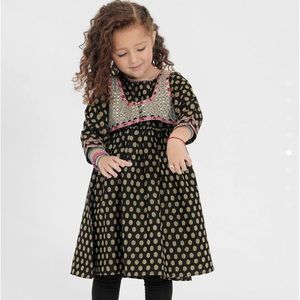 Girls dress size 10-11